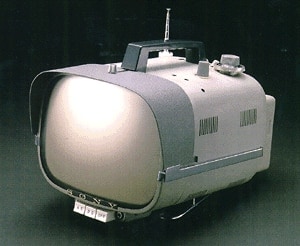 Първият портативен телевизор в света TV8-301
