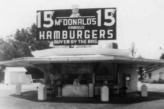Ресторантът на братята Макдоналд в родния им град Сан Бернардино (1984 – 1955)
